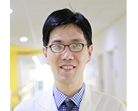 만성폐쇄성폐질환 환자, 심한 치주염 발생 1.6배 많아 - 호흡기내과 정재호 교수(과장)